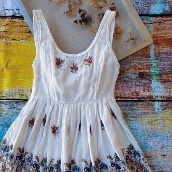Modcloth Float to the Forefront Embroidered Dress - Picture 9 of 10